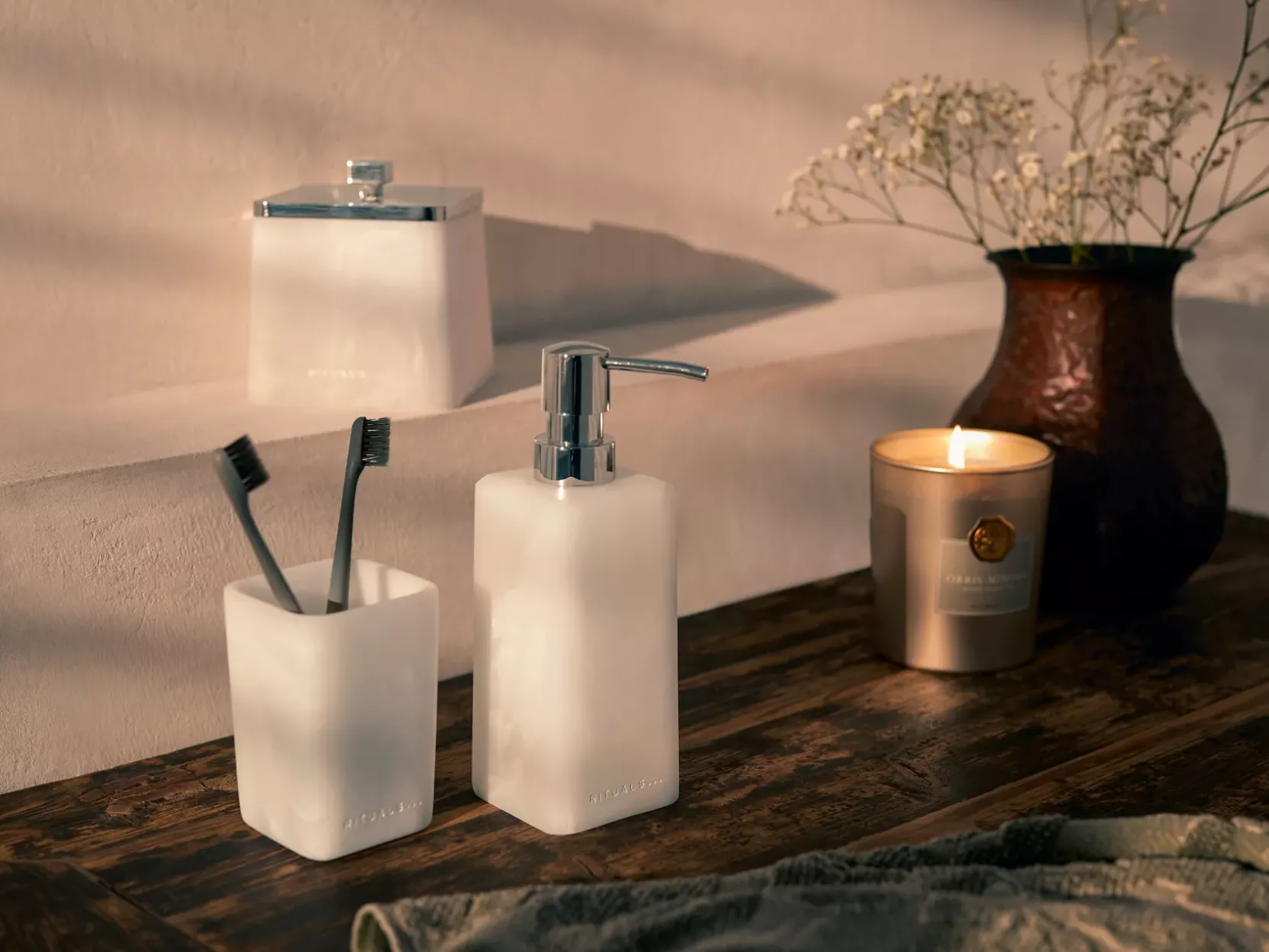 Dumeure Soap Dispenser