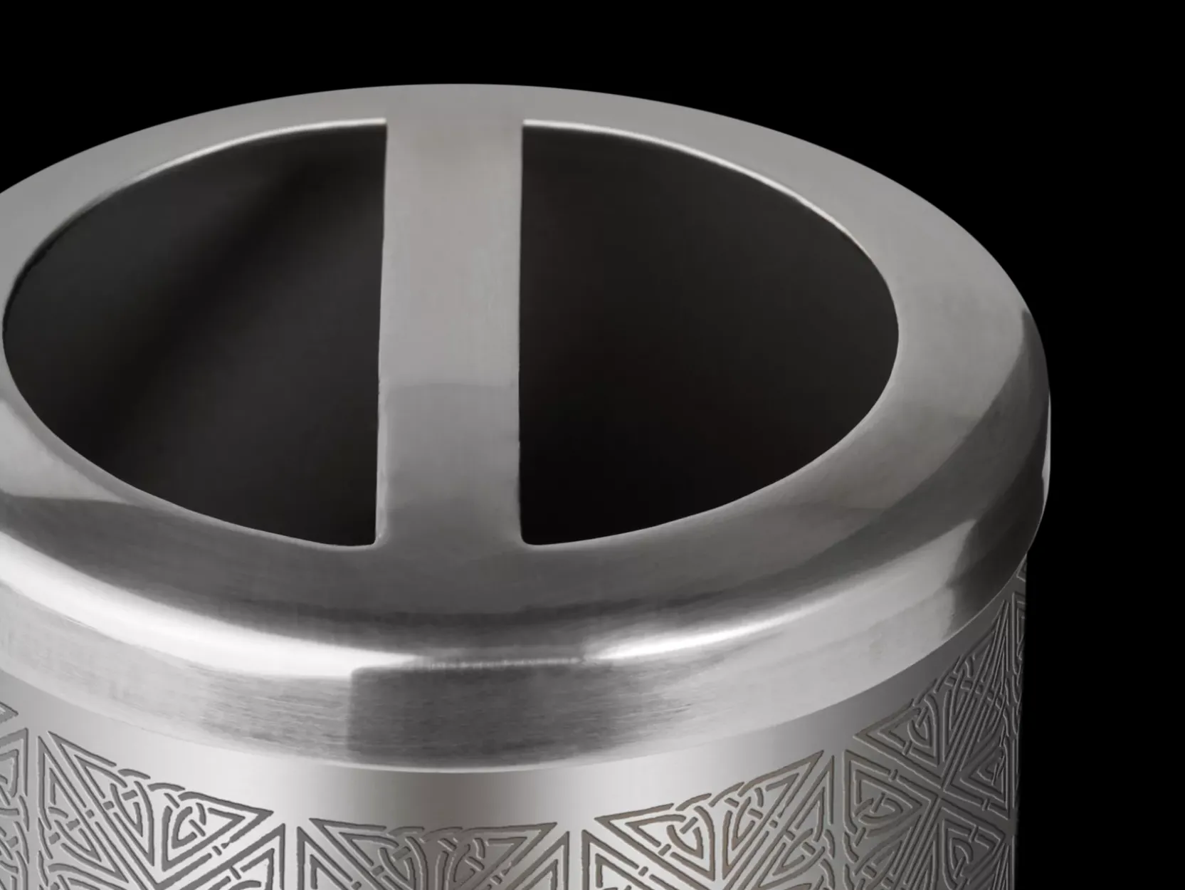 Enume Toothbrush Holder