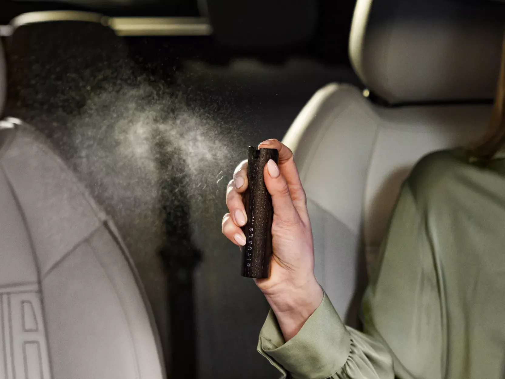 Luxury Car Perfume Holder