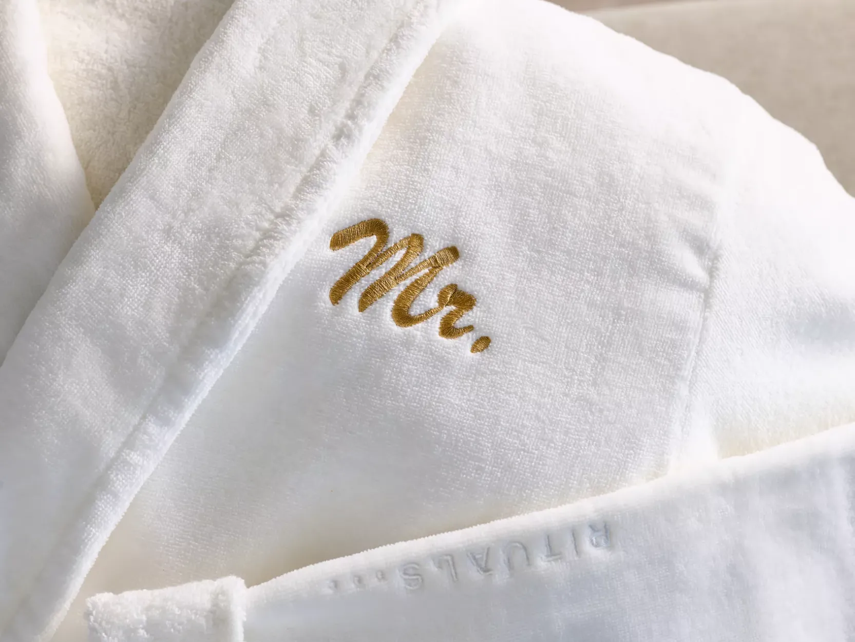 Mr Bathrobe - White